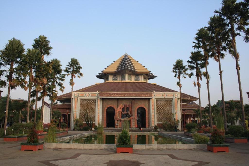 All Nite & Day Hotel Yogyakarta - Gejayan Exterior photo
